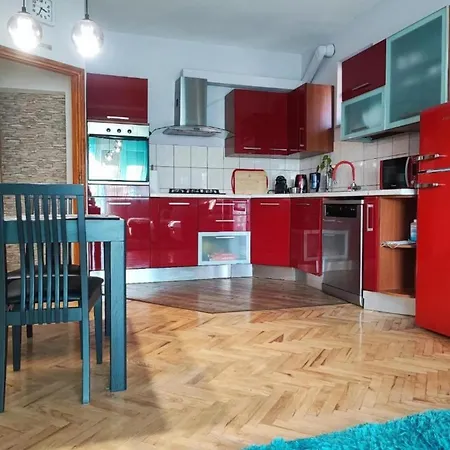 One Bedroom Sleeps 2 - Private Garden Apartment Zadar